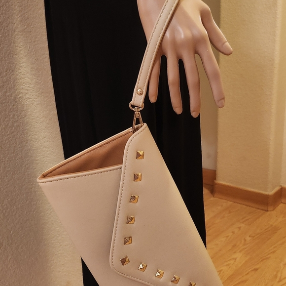 BMC Vegan Gold TONE Studded Two-Tone Cream and Caramel Clutch Wristlet EUC - Picture 7 of 16